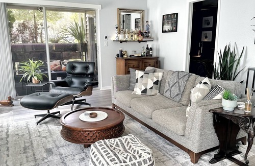 Bayonet Point Condo | Renovated Modern 2-Bedroom Golf Course Condo Near Beachesn