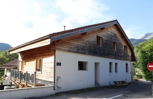 Saint-Jeoire House | Renovated mountain farmhouse