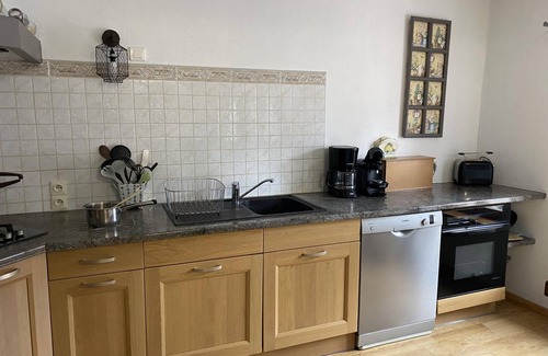 Vernusse Cottage | Renovated old mill with pool and pets allowed