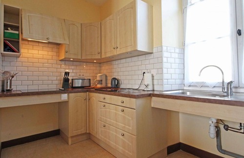 La Gonfriere Cottage | Renovated Old Rectory with Garden, 4 Bedrooms