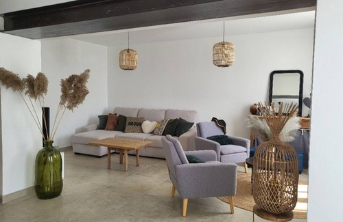 Orange Villa | Renovated semi-detached house SPA and swimming pool