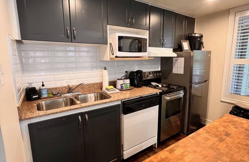 The Blue Mountains Resort | Renovated, Ski In Ski Out Corner Unit for Fun Getaway