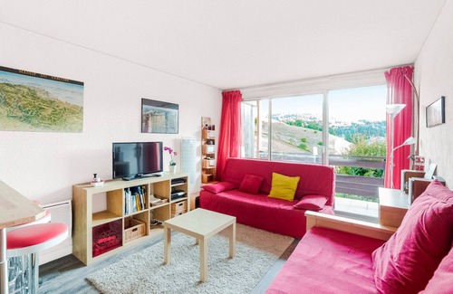 Villard-de-Lans Apartment | Renovated studio with covered parking and ski locker, near center