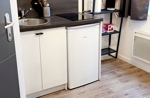 Coteaux Ouest Apartment | Renovated studio 5 minutes from the city center