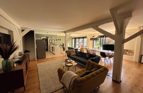 Cote Pavee House | Renovated studio for 8 people with swimming pool and garden in the heart of Toulouse