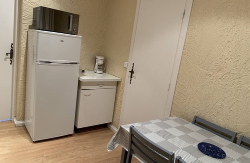 Allos Apartment | Renovated studio of 30m2 with independent kitchen