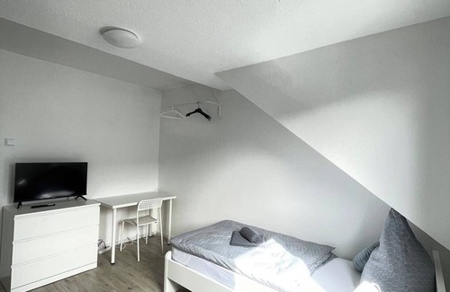 Metternich Apartment | Renovated top floor apartment in Koblenz!