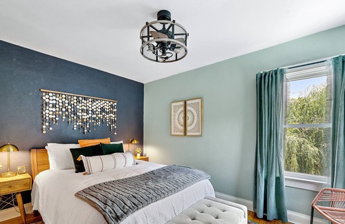 Speer House | Renovated Townhome in prime Denver Location!