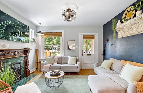 Speer House | Renovated Townhome in prime Denver Location!