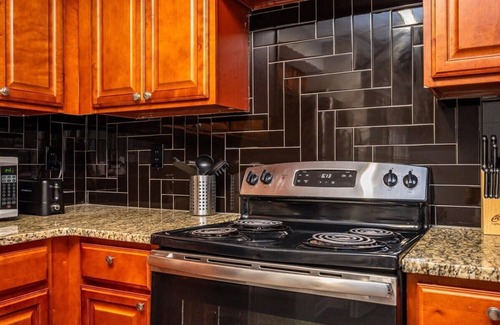 Norcross House | Renovated townhouse in Norcross