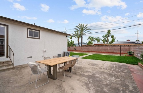 Clairemont Mesa House | Renovated Urban Oasis the Heart of San Diego