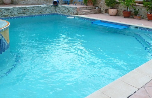 Cuers Villa | Renovated villa with Oriental decor, sleeps 4, 1 bedroom