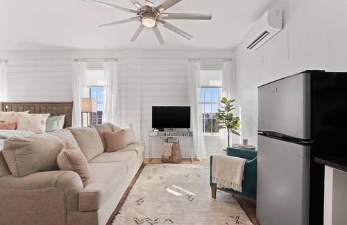 Seacrest Beach Condo | Renovated Village of South Walton Studio. Walk to Rosemary & Alys!