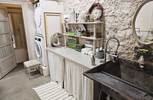 Cebazan House | Renovated wine cellar in the heart of the Parc Naturel du Haut Languedoc