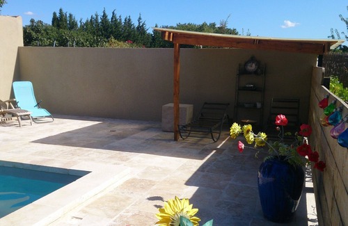 Rognonas Apartment | Rent 2 rooms of 50 m2 in mas provençal.
