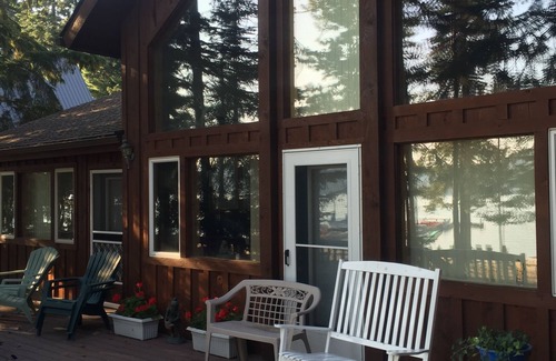 Coolin House | Rent a Local Artist's studio home on Steamboat Bay on Beautiful Priest Lake, ID