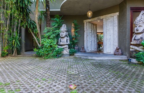 Central Seminyak Villa | Rent a Luxury Villa in Bali Close to the Beach, Bali Villa 2086