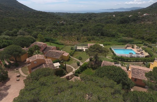 Hameau de Palombaggia House | Rent at the doors of the beaches of palombaggia and carataggio- sea view.