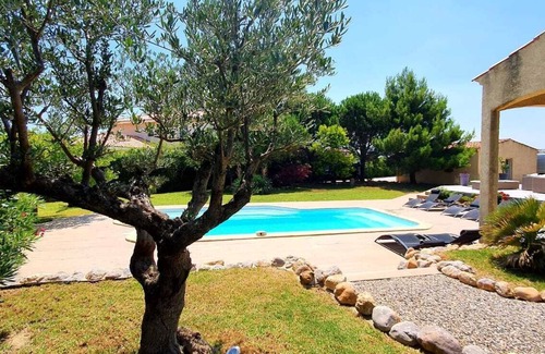 La Palme Villa | rent house with swimming pool near the sea