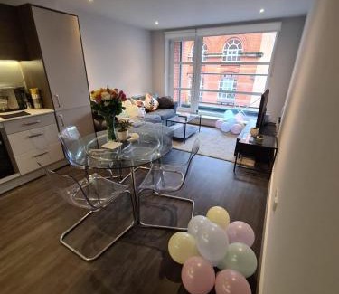 Leicester City Centre Apartment | Rent Luxuri - Luxury 2 bed Apartment