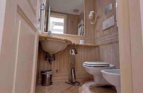 Vatican Villa | Rent rooms saint peter4 Private External Bathroom
