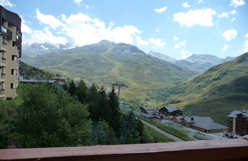 Les Menuires Apartment | Rental apartment Pieds pistes 2 rooms 30m2-6pers Reberty 1850 separate bedroom