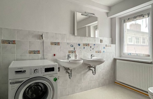 Senftenberg Apartment | Rental-City view-Private Bathroom