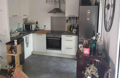 Peyrolles-en-Provence House | rental detached house