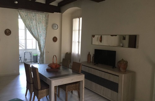 Chinon Apartment | Rental furnished 2-room apartment in CHINON au coeur de la ville médiévale R+1