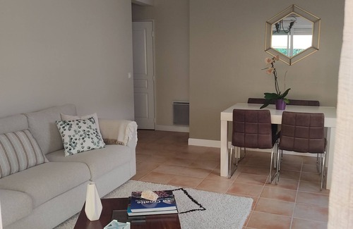 Hendaye Condo | Rental Hendaye F3 with terrace and garden and Garage.