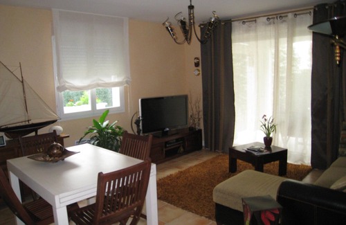 Hendaye Condo | Rental Hendaye F3 with terrace and garden and Garage.