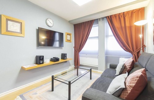 Moncloa - Arguelles Apartment | Rentalis Plaza España | Astonishing apartment next to Gran Vía