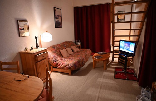 Font-Romeu-Odeillo-Via Apartment | Rents in Font Romeu apartment 40 m2 duplex southern exposure.