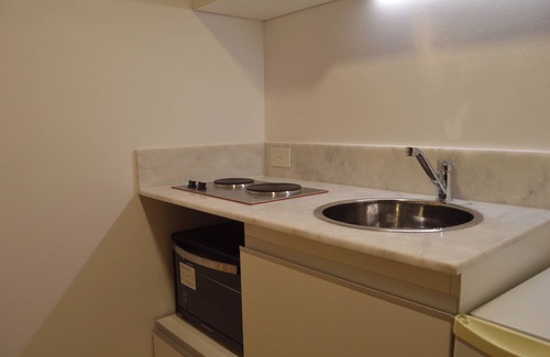 Balvanera Apartment | RentUp-Mono moderno con balcón y piscina