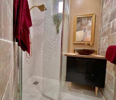 Reims Apartment | Repaire du sorcier, escape game, nuit atypique