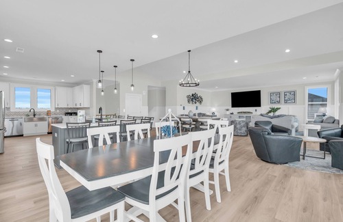 Sneads Ferry House | "Rescued by the Sea": 9 bedroom Oceanfront Newly Built Luxury House