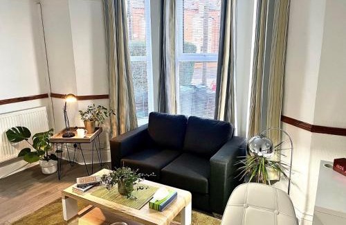 Edgbaston Apartment | Reservoir Retreat