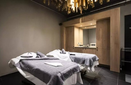 Lanslevillard Apartment | Residence Les Balcons de Val Cenis Village * - 7 Room Duplex Apartment 12/14 People