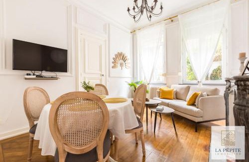 Valenciennes Apartment | Residence Belle Etoile
