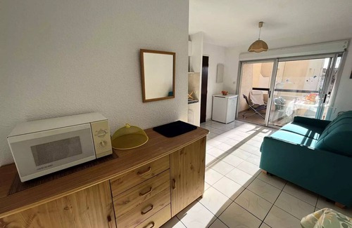 Marseillan Plage Apartment | Residence Clos Des Pins Ii (d - In residence with swimming pool