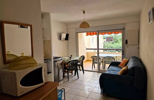 Marseillan Plage Apartment | Residence Clos Des Pins Ii (d - Pleasant apartment in residence with swimming pool