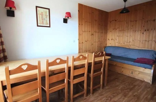 Puy-Saint-Vincent Apartment | Residence Dame Blanche - DBA304 - APPT 2 CHAMBRES + COIN MONTAGNE - BALCONA - 8 PERSONS
