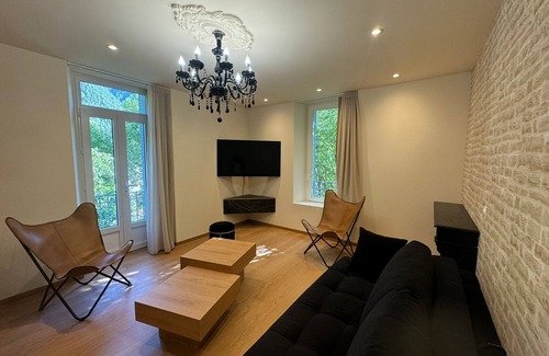 Chateau-Ville-Vieille Apartment | Residence VillaBelleFleur-Apartment La Centaurée