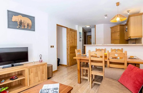 Pralognan-la-Vanoise Apartment | Residence Les Jardins de la Vanoise * - 2 Room Apartment Cabin 6 People