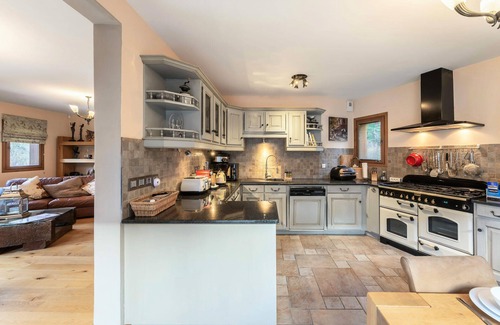Villarabout Ski Chalet | Residence Gresty - Chalets for 8 People