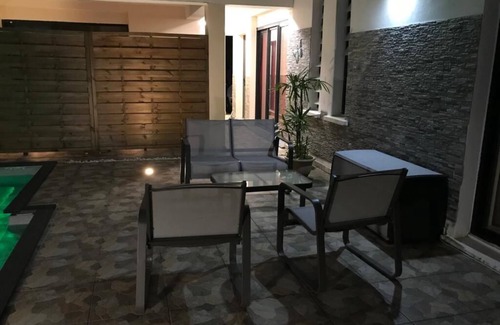 Saint-Andre Apartment | residence Henry's avec piscine chauffée et jacuzzi
