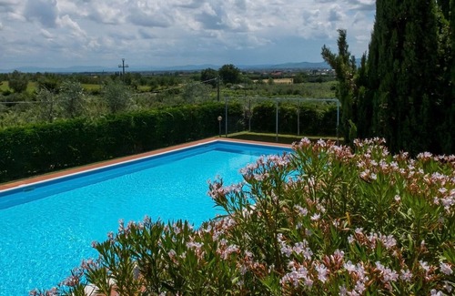 Santomato Apartment | Residence in Pistoia with 1 bedrooms sleeps 4