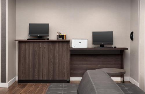 Clovis Hotel | Residence Inn by Marriott Fresno Clovis