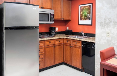 Rockford Hotel | Residence Inn by Marriott Rockford