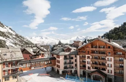 Arc-1950 Apartment | Residence Les Arcs 1950 The Village - 3 Rooms Selection - (6 People)